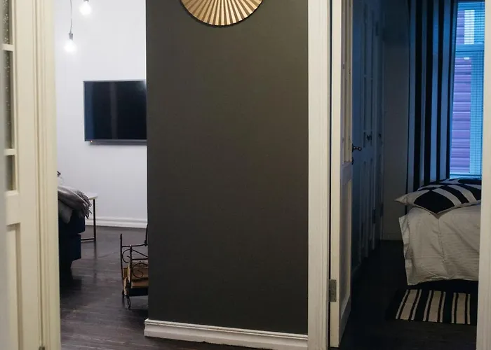 Comfort And Authentic Near Old Town Апартаменты