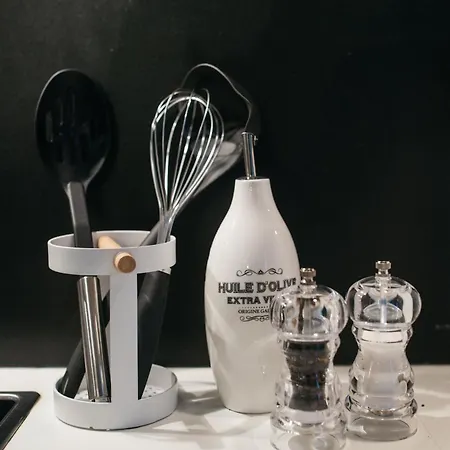 Comfort And Authentic Near Old Town Apartment